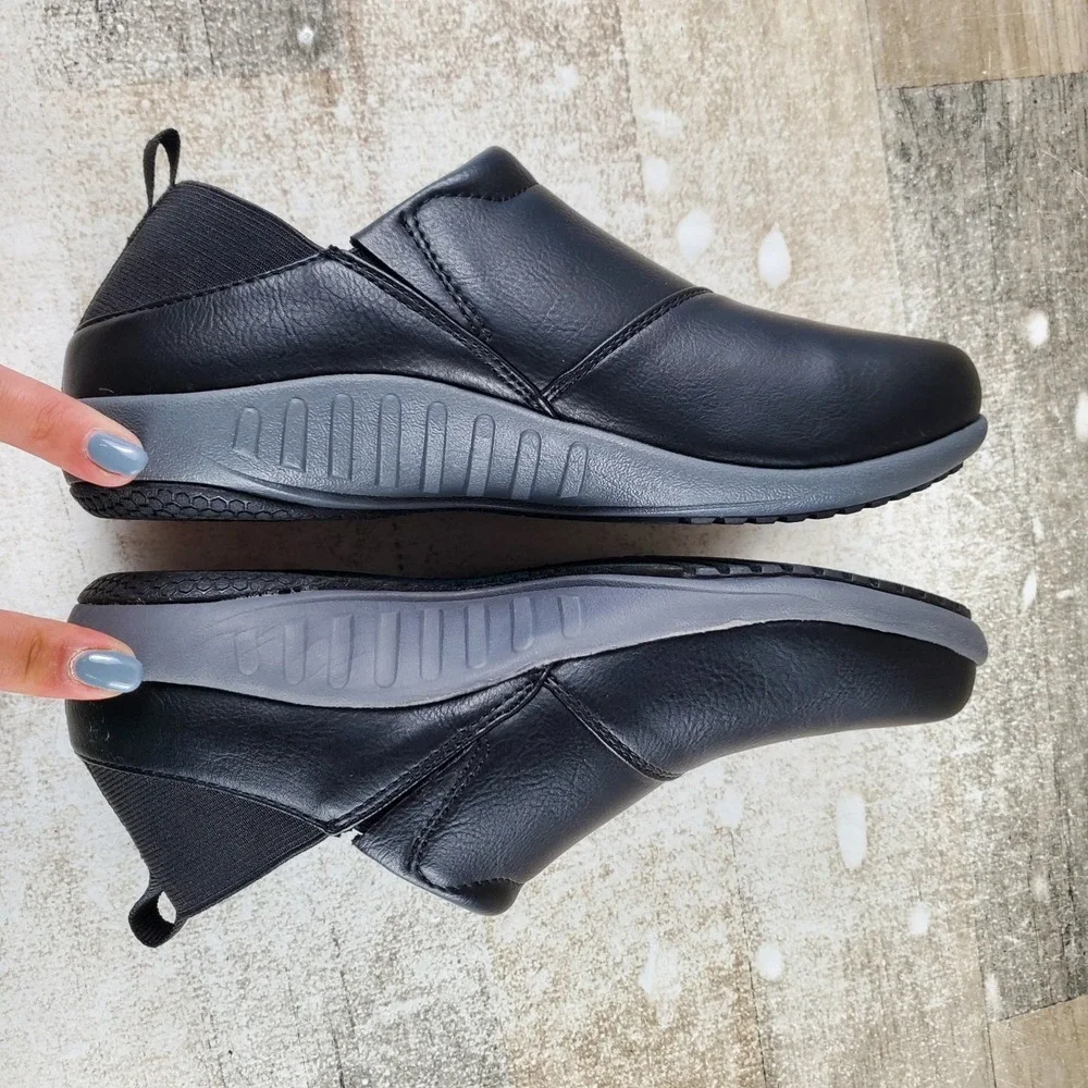 Spenco Brooklyn Convertible Women Shoe Sz 6 B Black Leather Elastic Gore Slip On